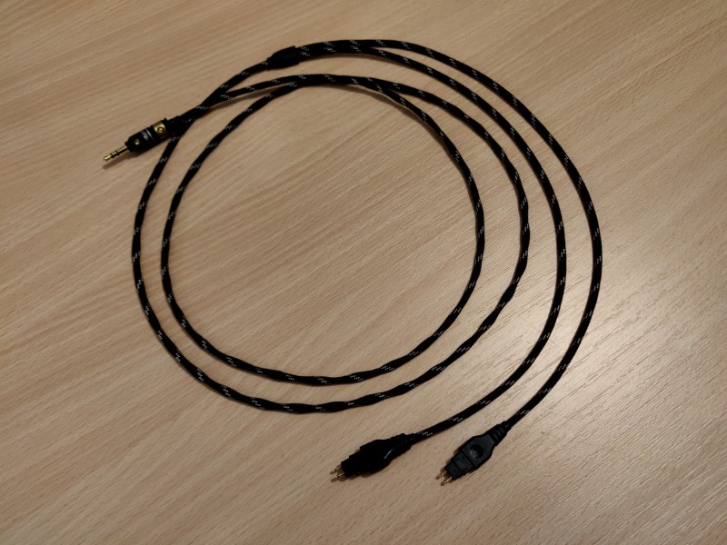 20190520_SennheiserHD660_SlimCustomCable_Firschi.jpg